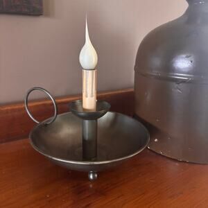 Colonial Tin Works Electric Chamberstick Lamp Vintage Primitive 9 X 9 inches